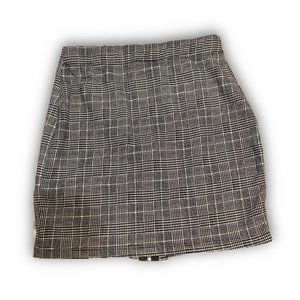 SILHOUETTE NYC plaid mini skirt !